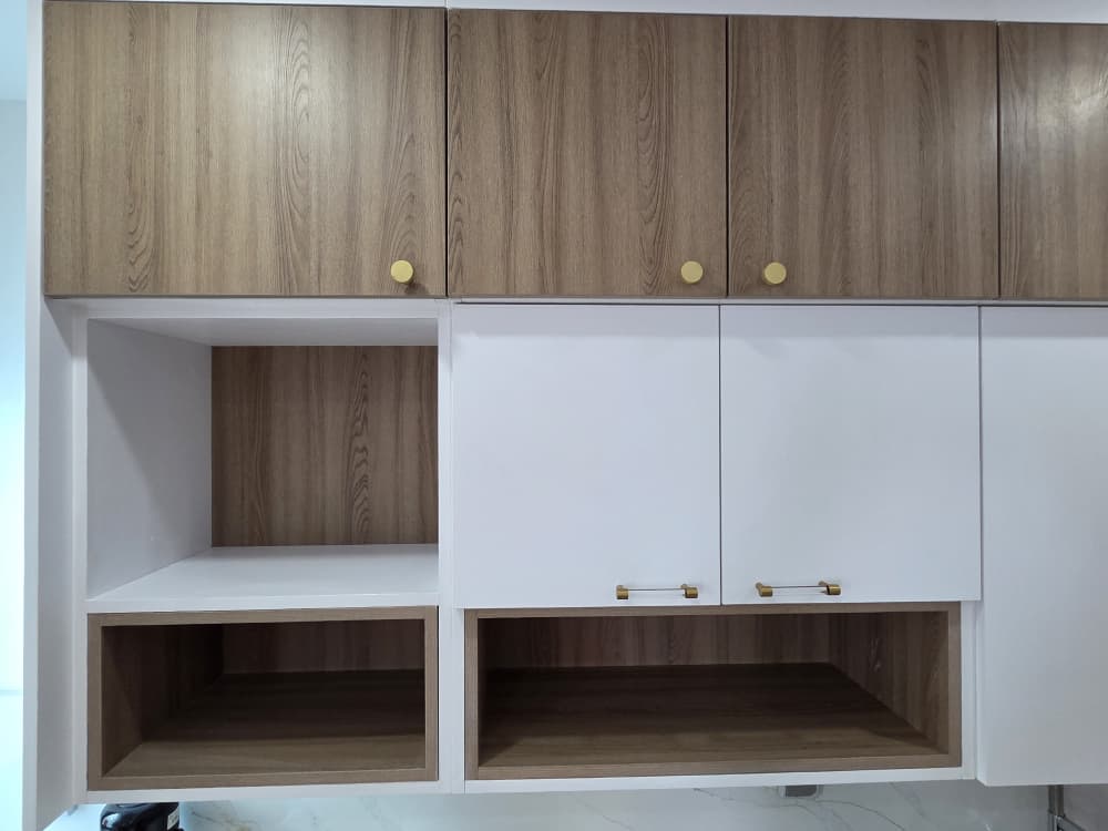 Cuisine familiale — îlot marbre & bois naturel — 4